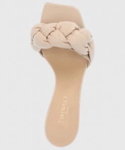 Γυναικεία Σαγιονάρες Δερμάτινες παντόφλες Twinset χρώμα: μπεζ 8 Γυναικεία Σαγιονάρες Δερμάτινες παντόφλες Twinset χρώμα: μπεζ -Twinset Κατάστημα unnamed file 2825