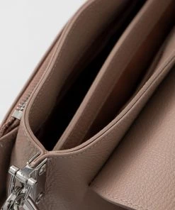 Γυναικεία Τσάντες χιαστί Δερμάτινη τσάντα Twinset μπεζ 11 Γυναικεία Τσάντες χιαστί Δερμάτινη τσάντα Twinset μπεζ -Twinset Κατάστημα unnamed file 996